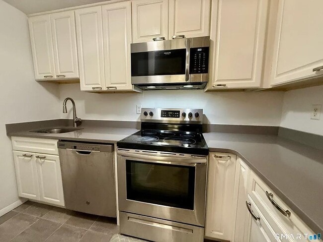 kitchen - 85 Wilton Cres