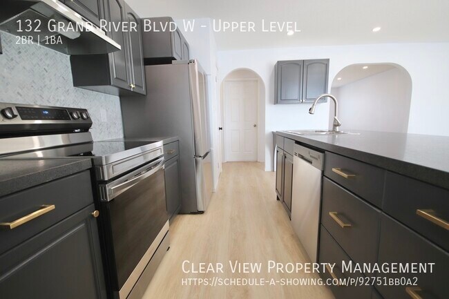 Building Photo - Beautifully renovated two bedroom, two ful...