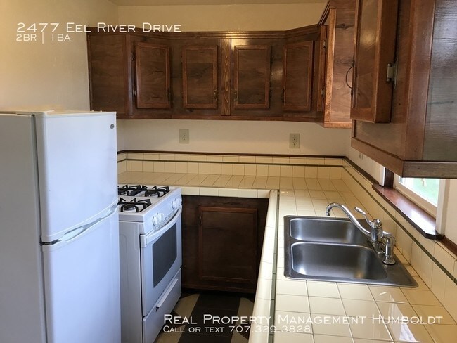 Foto del edificio - 2477 Eel River Dr