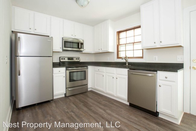 Building Photo - 256 Stribling Ave