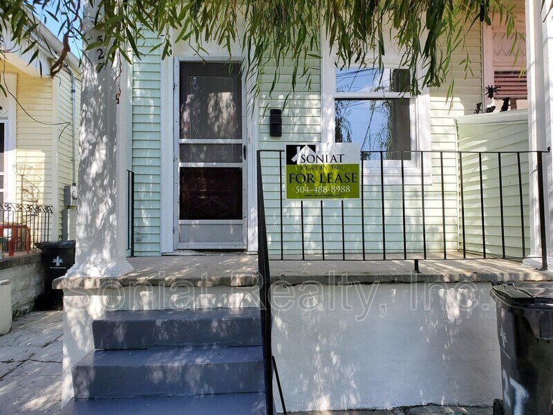Primary Photo - 527 S Scott St