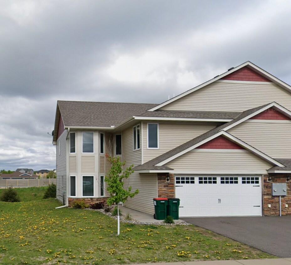 Foto principal - 19 Meadowlark Dr