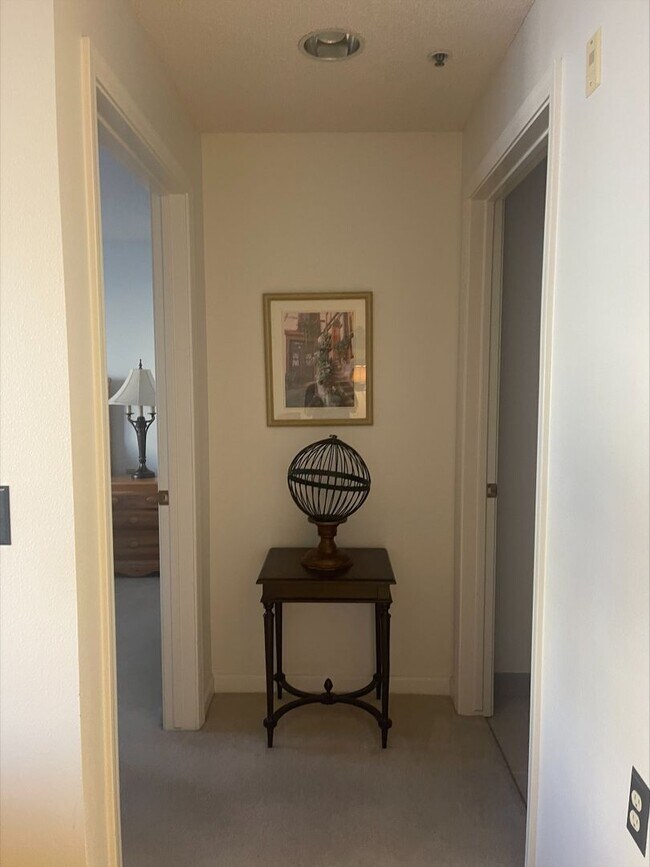 Foto del edificio - One bedroom one bathroom unit in Highland Estates with all utilities included!