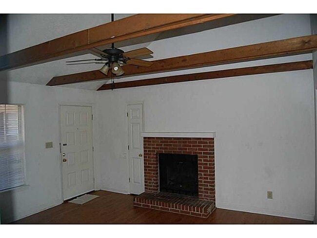 Foto del edificio - 771 Farm Creek Rd NE