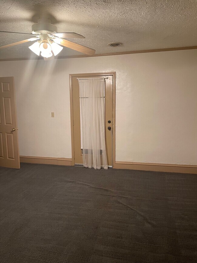 Living Room - 3425 Indiana Ave