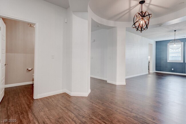 Foto del edificio - 2489 Cingoli St