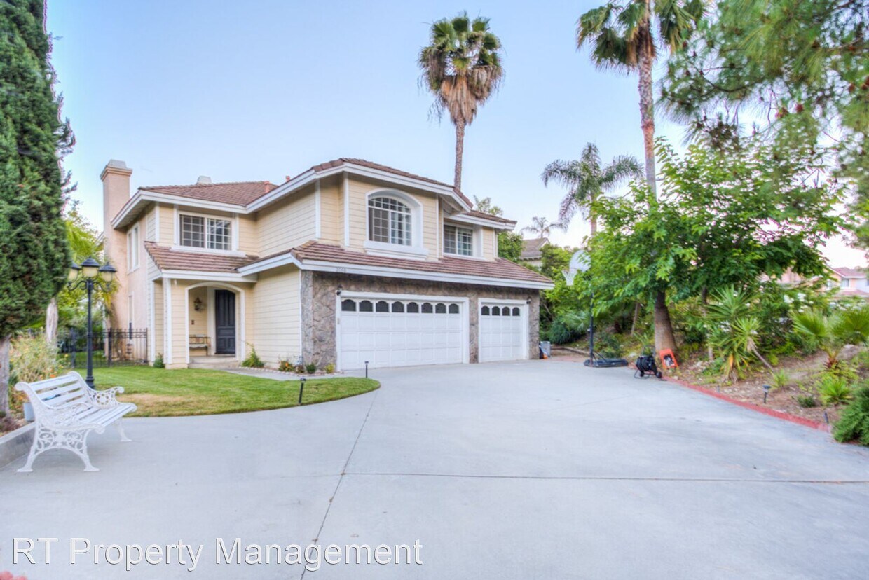 Foto principal - 4 br, 3.5 bath House - 2060 Ashington Dr