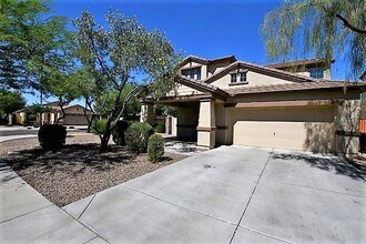 Building Photo - 3828 S Vineyard Ave