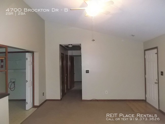 Foto del edificio - 4700 Brockton Dr