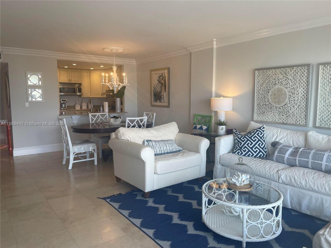 Foto principal - 155 Ocean Ln Dr