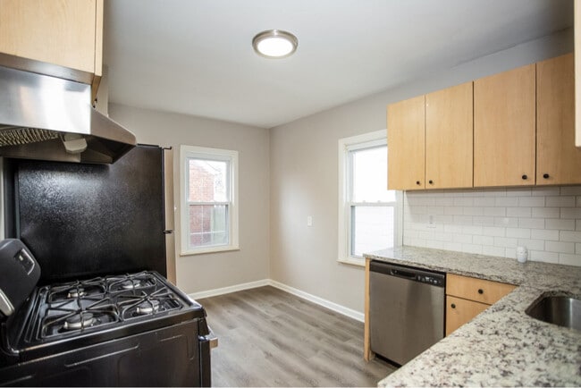 Building Photo - 15710 Stephens Rd