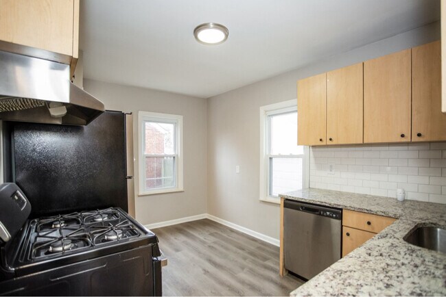 Foto del edificio - 15710 Stephens Rd