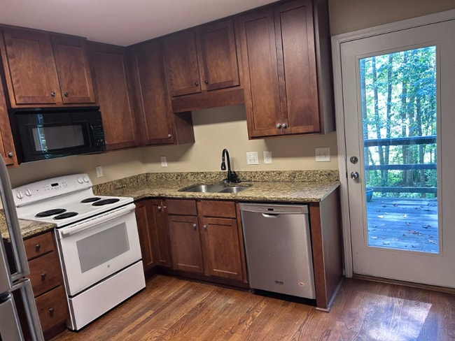 Building Photo - 1773 Timber Lake Rd NW