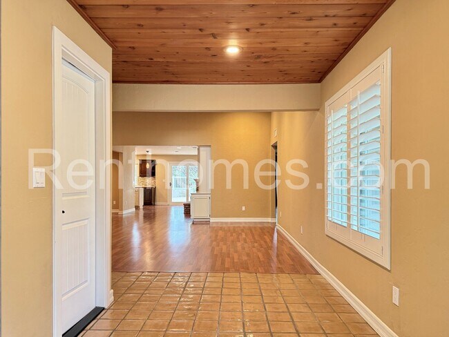 Foto del edificio - 11339 Red Cedar Ln