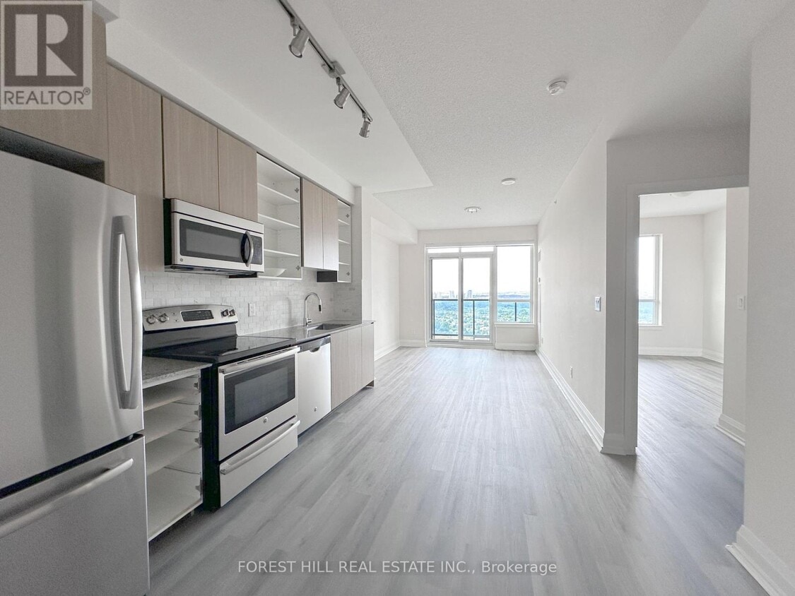 Primary Photo - 7161-7161 Yonge St