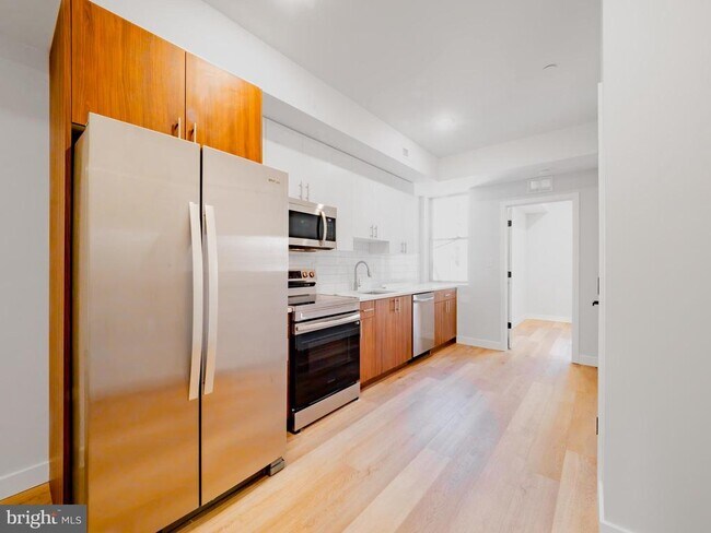 Foto del edificio - 4159 Westminster Ave