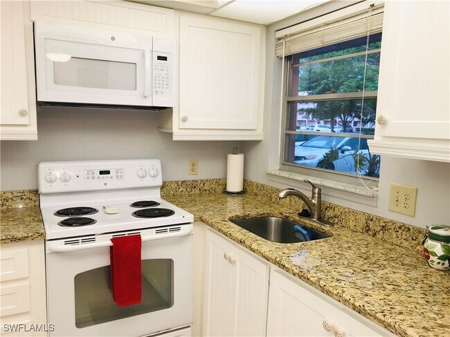 Foto del edificio - 200 Turtle Lake Ct