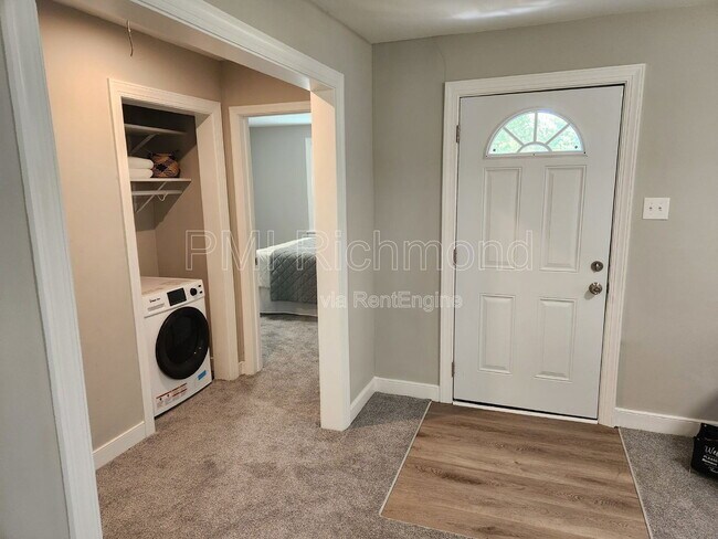 Foto del edificio - 3354 Chapel Dr