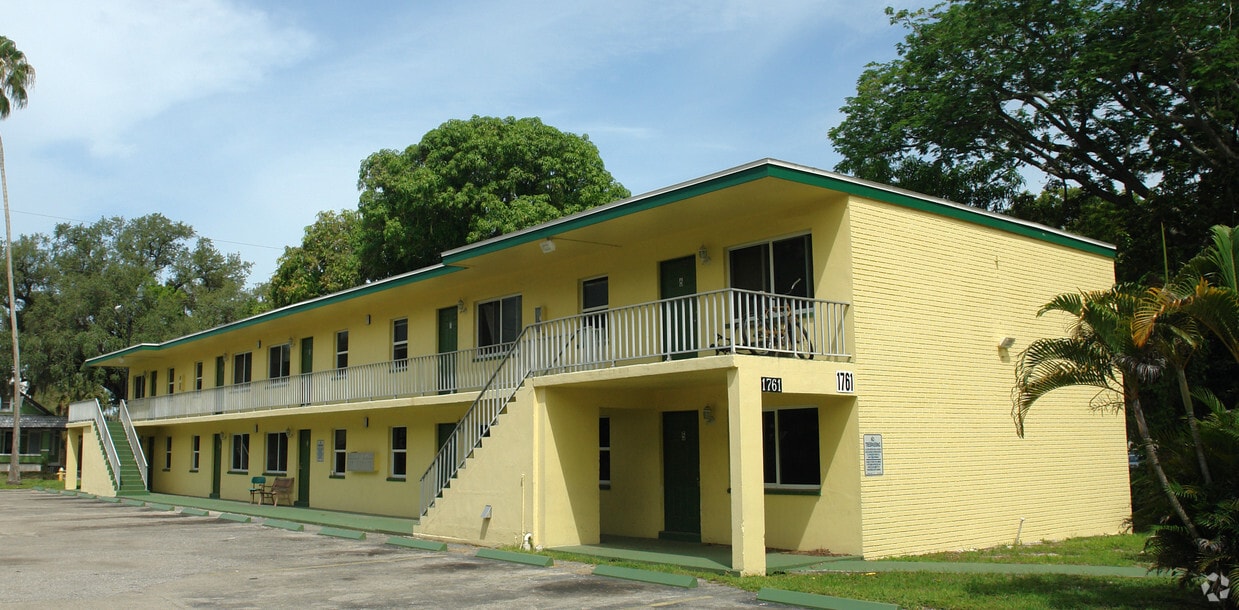 Building Photo - Cactus Flower Apartments