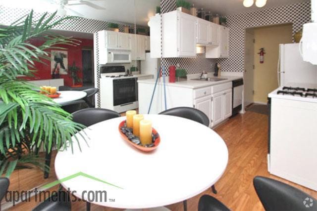 Dining Room - Club One of Auburn Hills