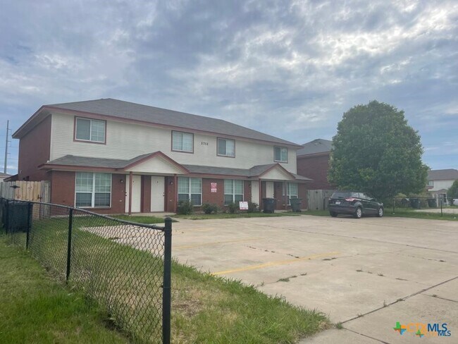 Building Photo - 2712 Vernice Loop