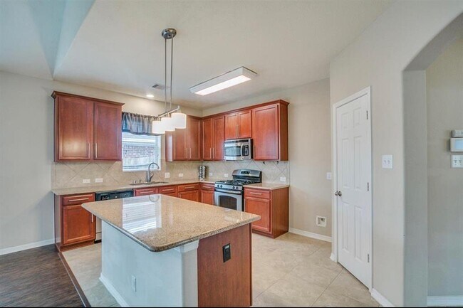 Building Photo - 9835 Onyx Trail Dr