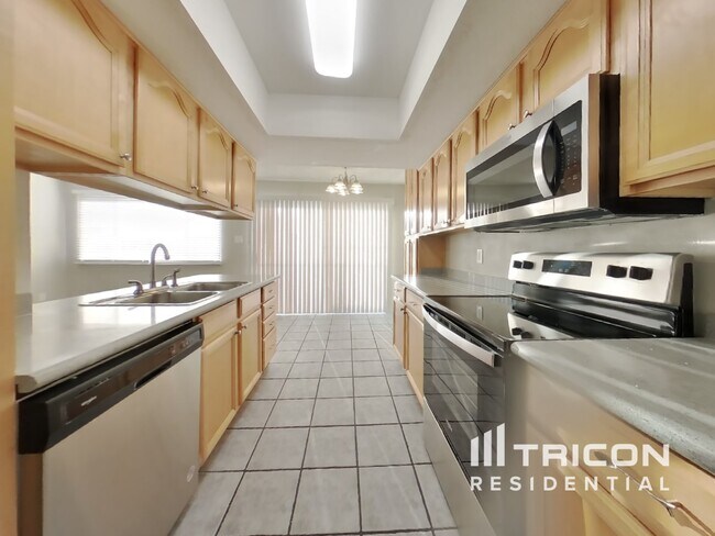 Foto del edificio - 15614 N 55th Ave