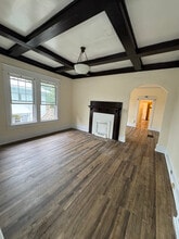 Building Photo - 138 N Sunset Dr