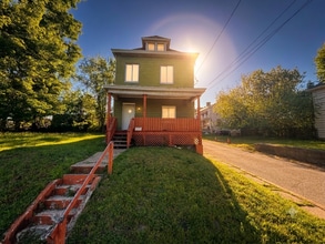 Building Photo - 3620 Grenada St