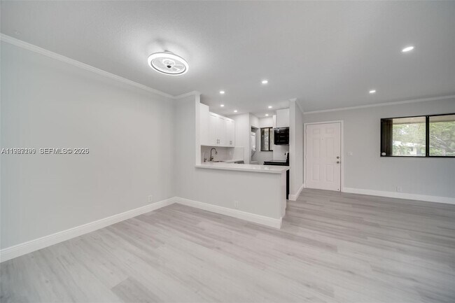 Building Photo - 677 Trace Cir