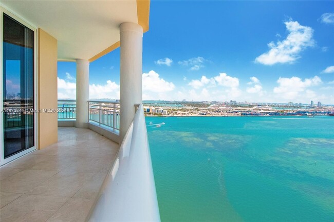 Building Photo - 848 Brickell Key Dr