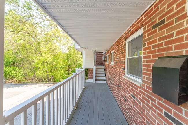 Building Photo - 1538 CT-12