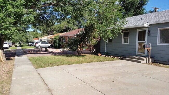 Foto del edificio - Charming Updated Rancher in the Heart of C...