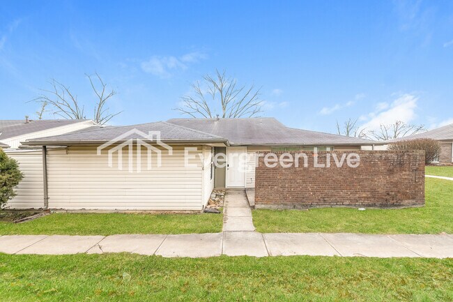 Foto del edificio - 5636 Troy Villa Blvd