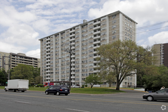 Building Photo - 4415 Bathurst Street