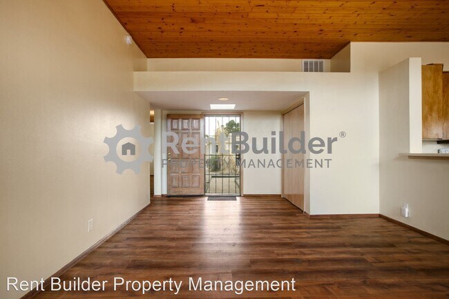 Foto del edificio - 2 br, 2 bath House - 2425 Tramway Terrace ...