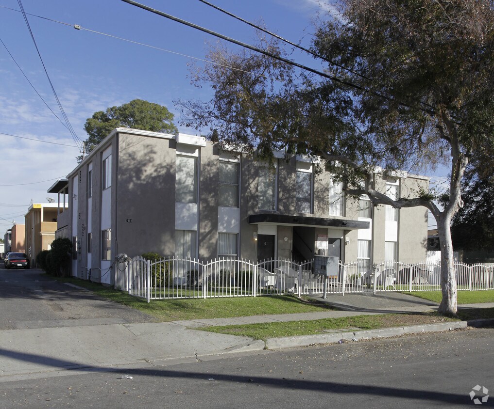 Primary Photo - Park West