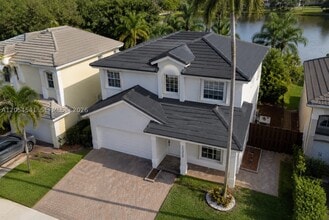 Building Photo - 10956 NW 73rd St
