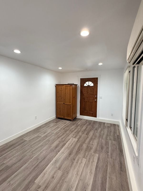Building Photo - 10025 S Gramercy Pl