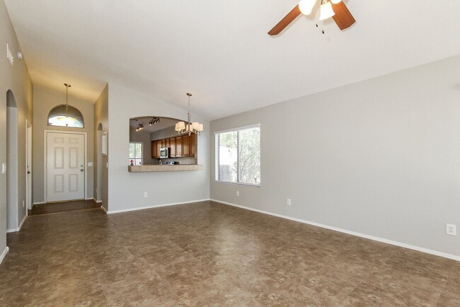 Building Photo - 18139 N Skyhawk Dr