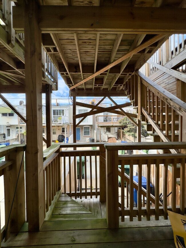 Building Photo - Spacious 2Bed/2Bath Townhome in Canton