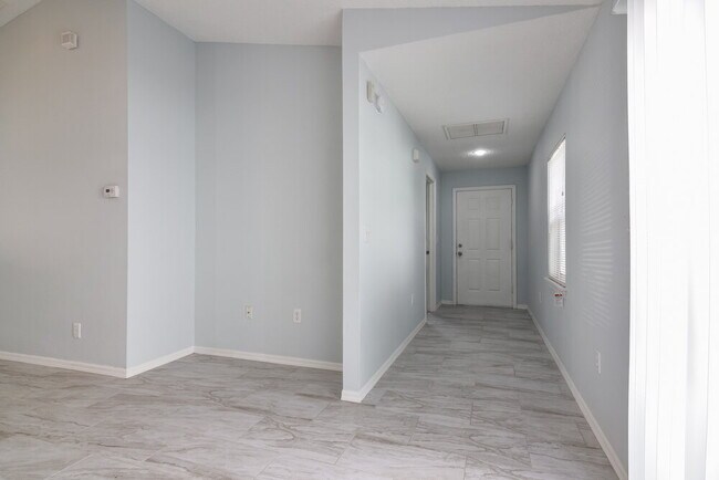 Building Photo - 1449 Mohrlake Dr