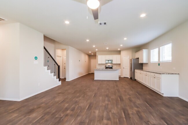 Building Photo - 6420 BANANA BAY CT