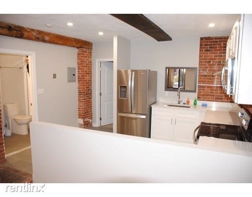 Building Photo - 160 St Botolph St