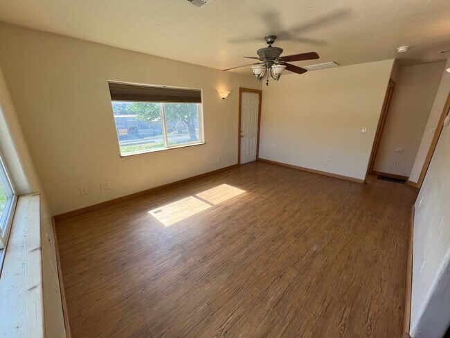 Building Photo - 2+ bed/1 bath in great location!!