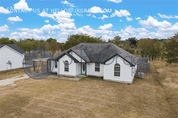 Building Photo - 247 Fernwood Dr