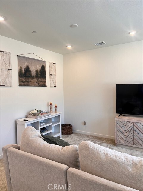 Building Photo - 16032 Sunny Ct