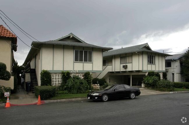 Building Photo - 2124-2128 La Canada Crest Dr