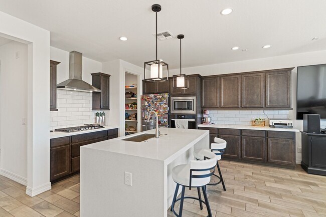Foto del edificio - 10997 N Hershey St