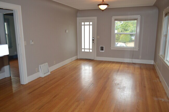 Foto del edificio - Spacious 2 bedroom in Tacoma